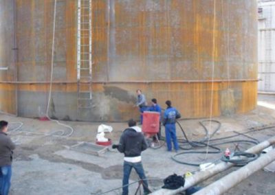RUST GRIP APPLICATION TANKS 1
